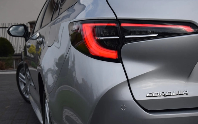 Toyota Corolla cena 97539 przebieg: 99900, rok produkcji 2021 z Radzyń Podlaski małe 781